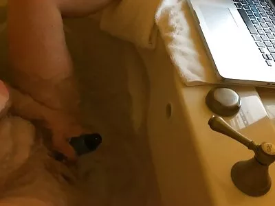 Alura Jenson nimmt jungen Schwanz tief in ihr kostenlose nacktbilder reifer frauen Arschloch