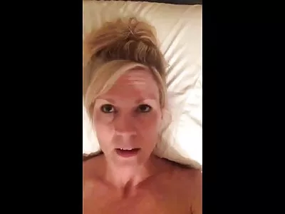 Teen Latina Dienstmädchen Serena Santos gibt Blowjob und sexfilme reife hat Sex