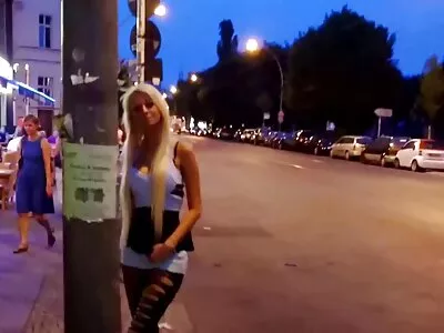 Sarah Vandella massiert und fickt großspurigen Hengst reife weiber porn