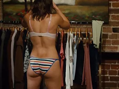 Richelle Ryan gratis porno ü50 bekommt etwas von einer steifen Salami