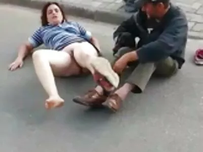 Syren De Mer und Sia Lust geile reife titten werden abwechselnd in ihre Fotzen gefickt