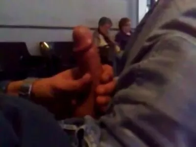 Dunkelhaariges sexvideos mit reifen frauen Küken hat ihren Ex-Freund gefickt