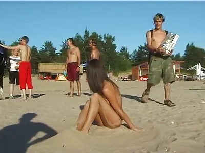 Heiße Milf mit reife frauen porn großen Titten ist geil